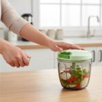 Tocator manual cu 4 lame din otel Rosberg R51215B, 900ml, baza antiderapanta - imagine 4